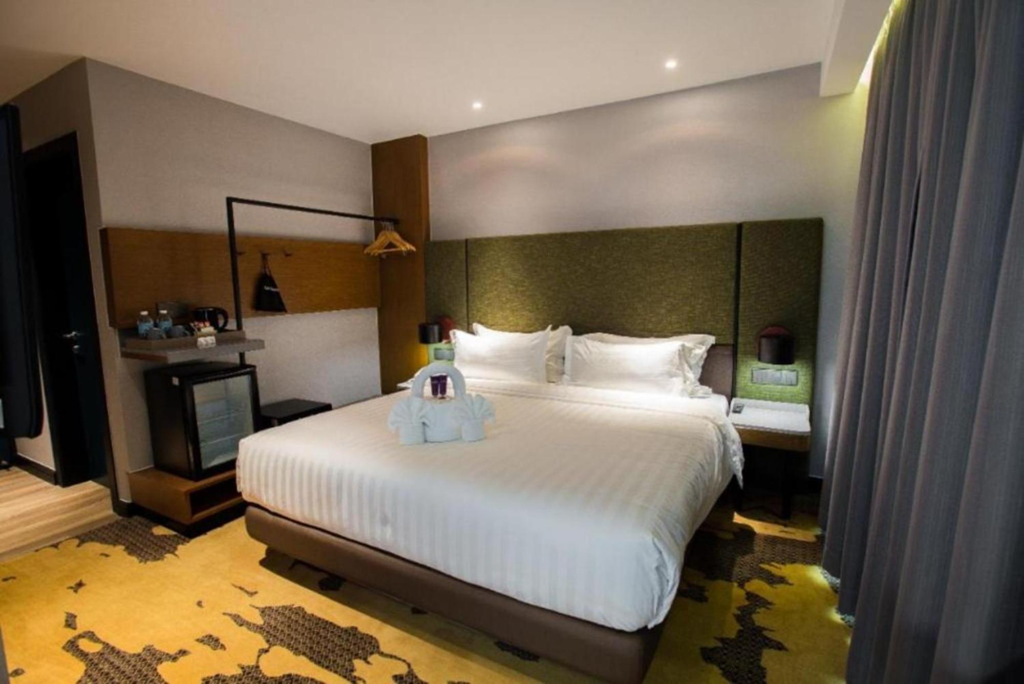 King Park Hotel Kota Kinabalu Kültér fotó