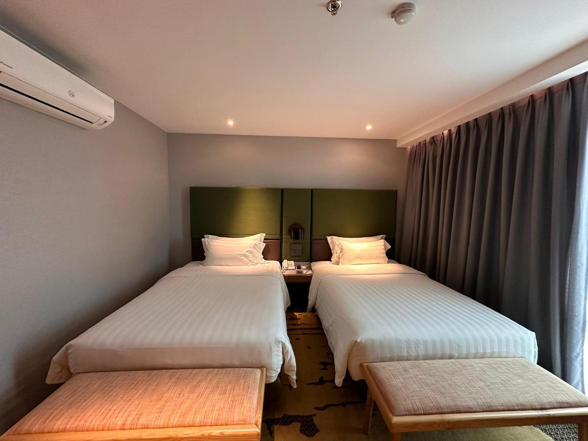 King Park Hotel Kota Kinabalu Kültér fotó