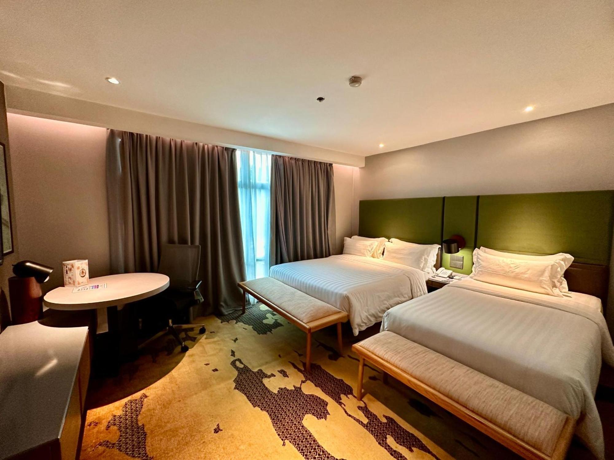 King Park Hotel Kota Kinabalu Kültér fotó