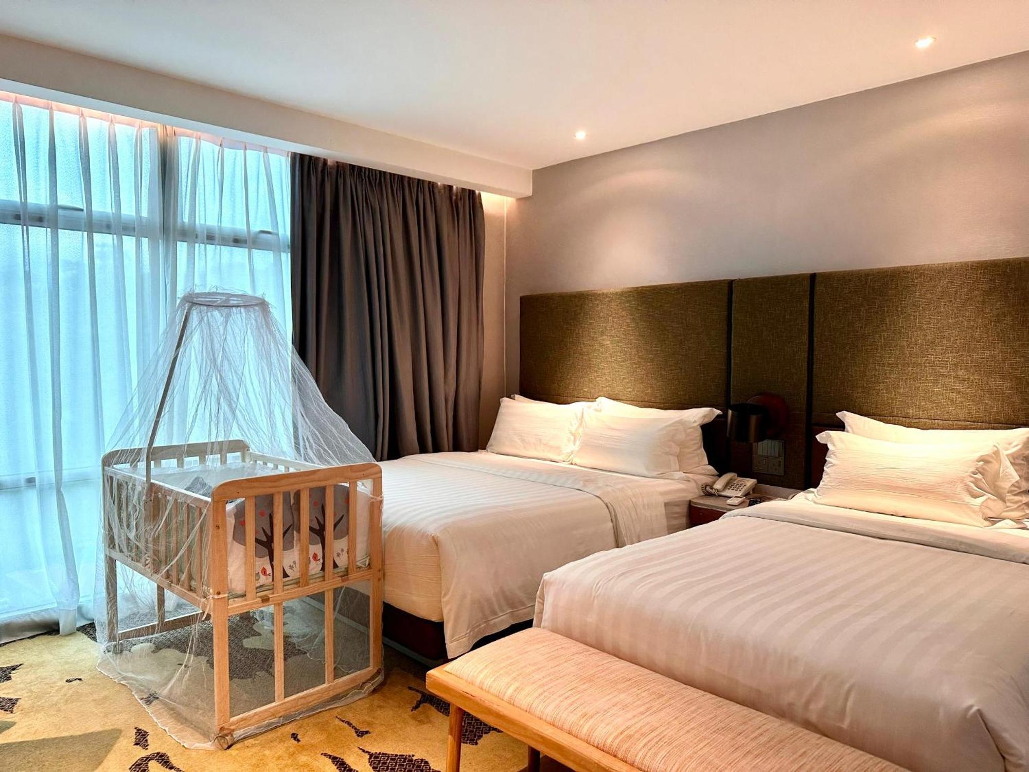 King Park Hotel Kota Kinabalu Kültér fotó