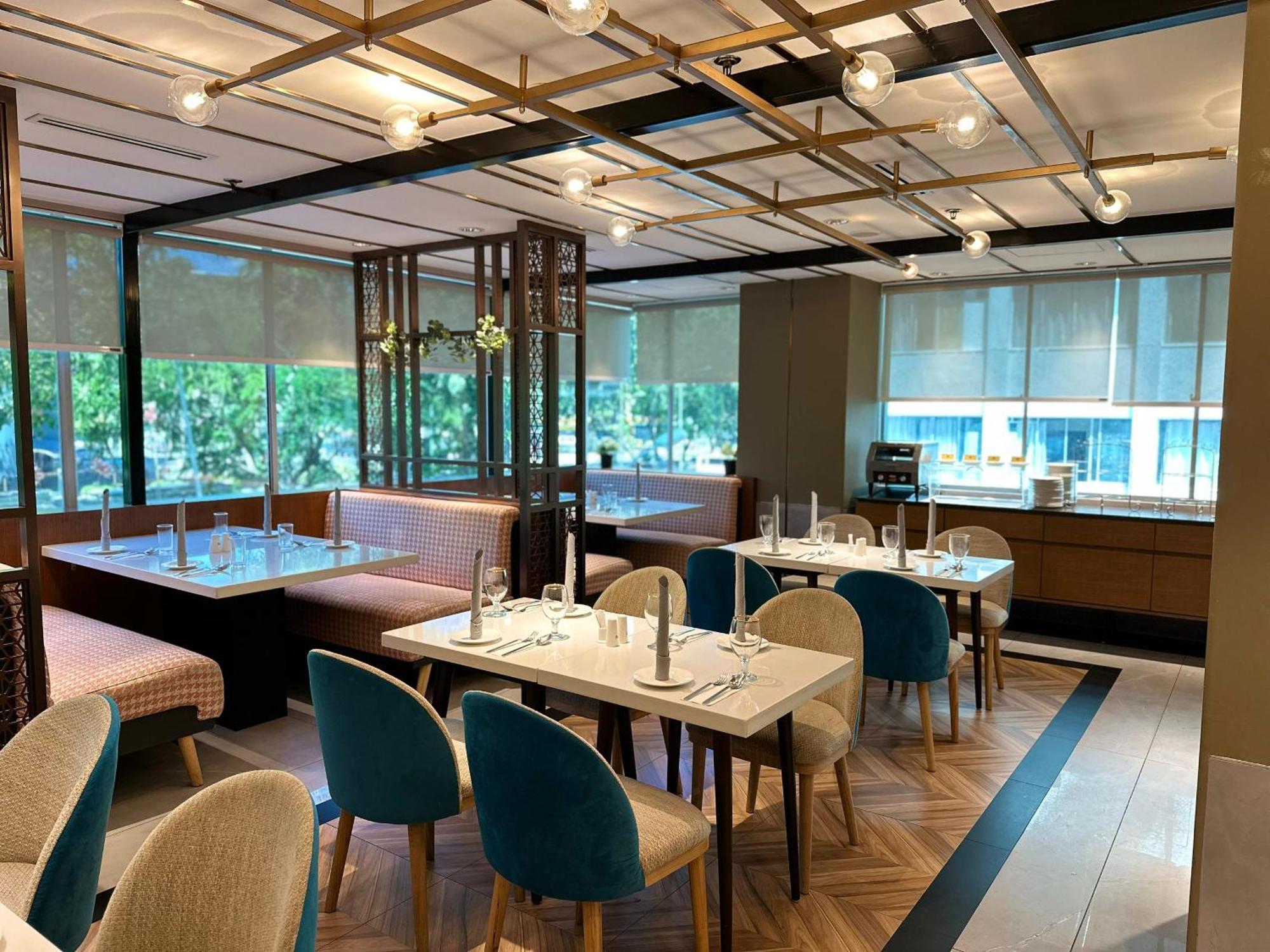 King Park Hotel Kota Kinabalu Kültér fotó