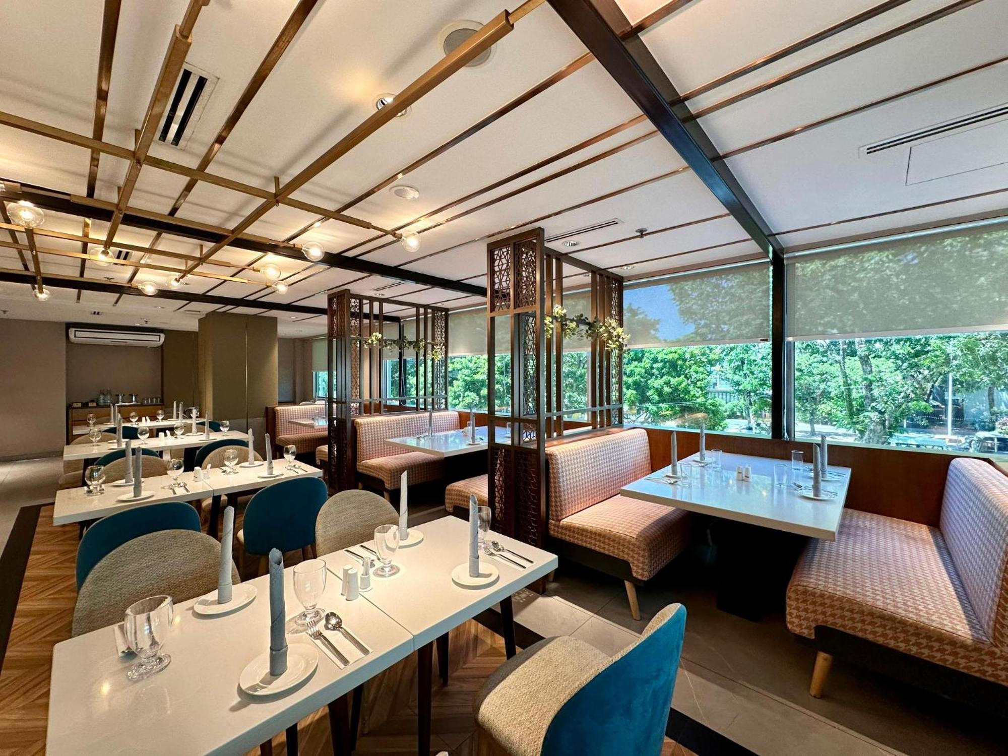 King Park Hotel Kota Kinabalu Kültér fotó