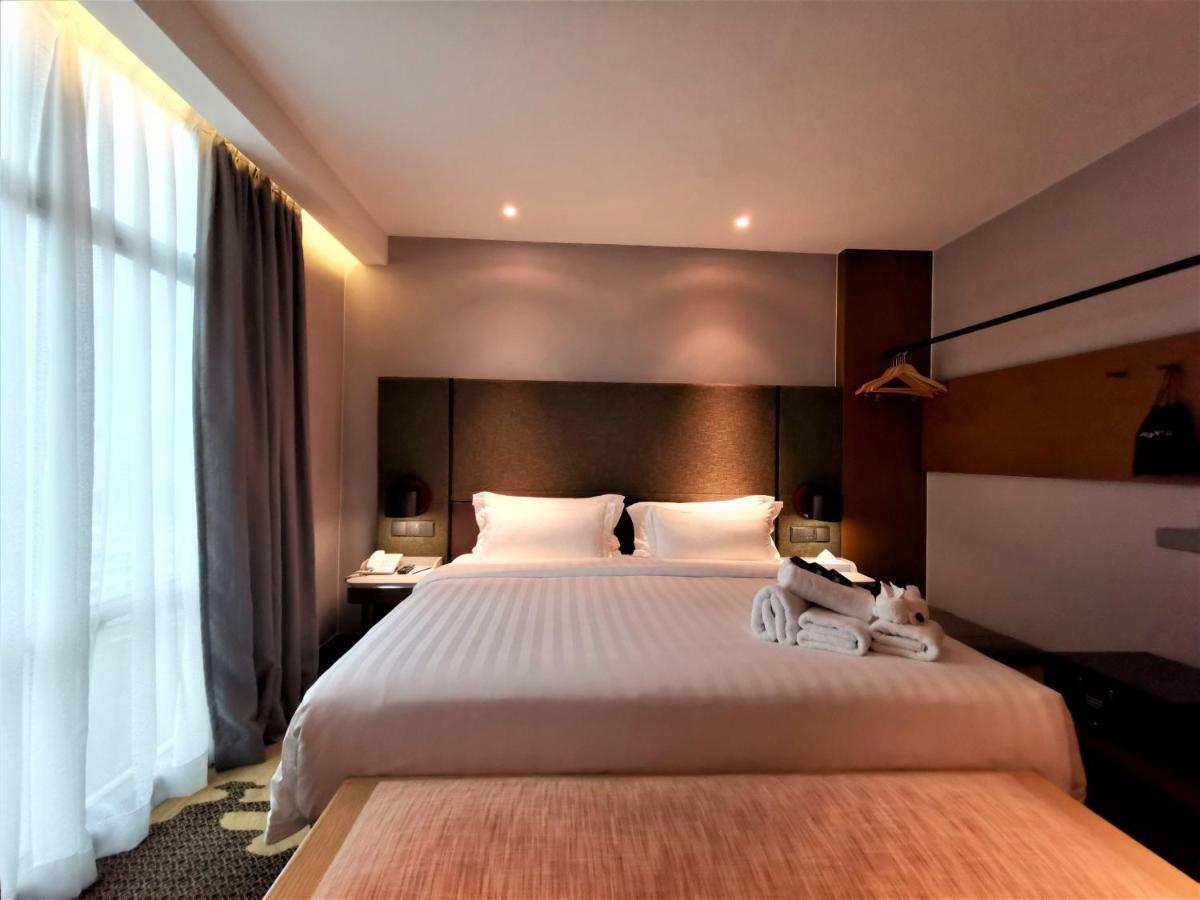 King Park Hotel Kota Kinabalu Kültér fotó